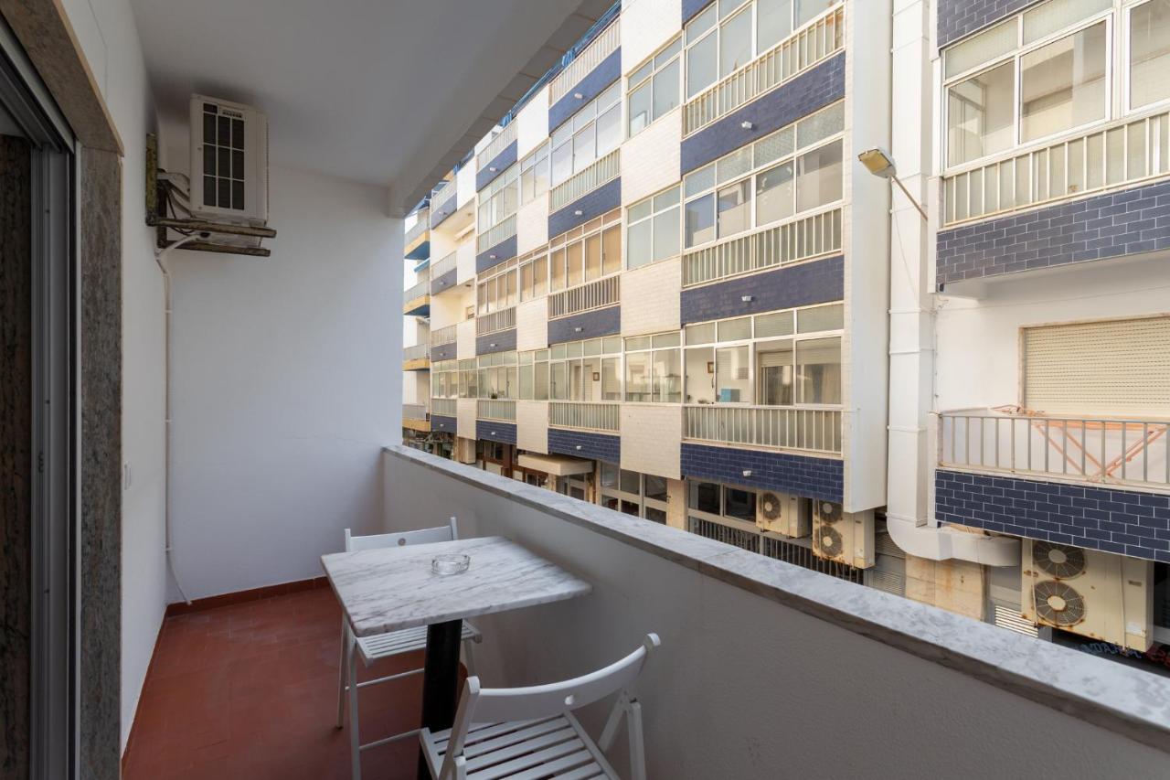 AL - Apartamentos Vista Mar Quarteira Exterior foto